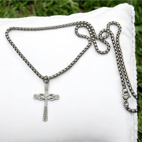 Rhinestone Infinity Cross Pendant Women's Silver Stainless Steel Necklace Gift - Picture 7 of 9